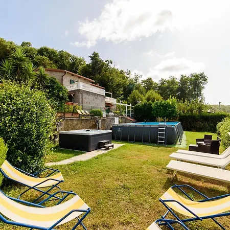Luisa Jacuzzi And Pool Villa Sorrento
