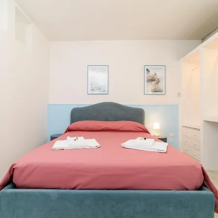 Luisa Jacuzzi And Pool Villa Sorrento