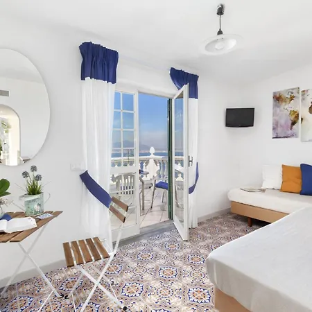 Villa Luisa Jacuzzi And Pool