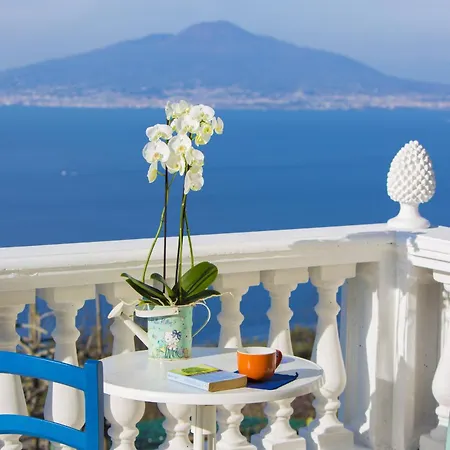 Luisa Jacuzzi And Pool Sorrento