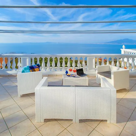 Estate4home - Luisa Jacuzzi And Pool וילה