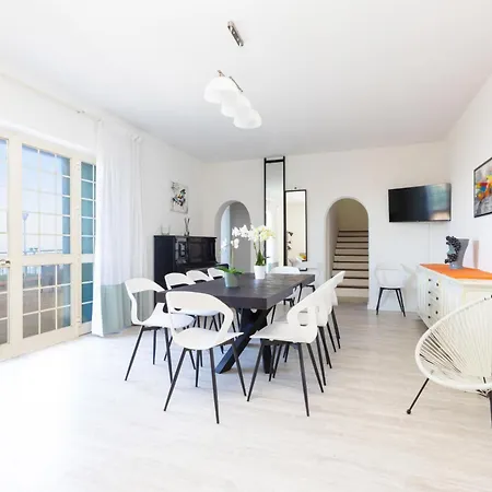 Estate4home - Luisa Jacuzzi And Pool וילה סורנטו